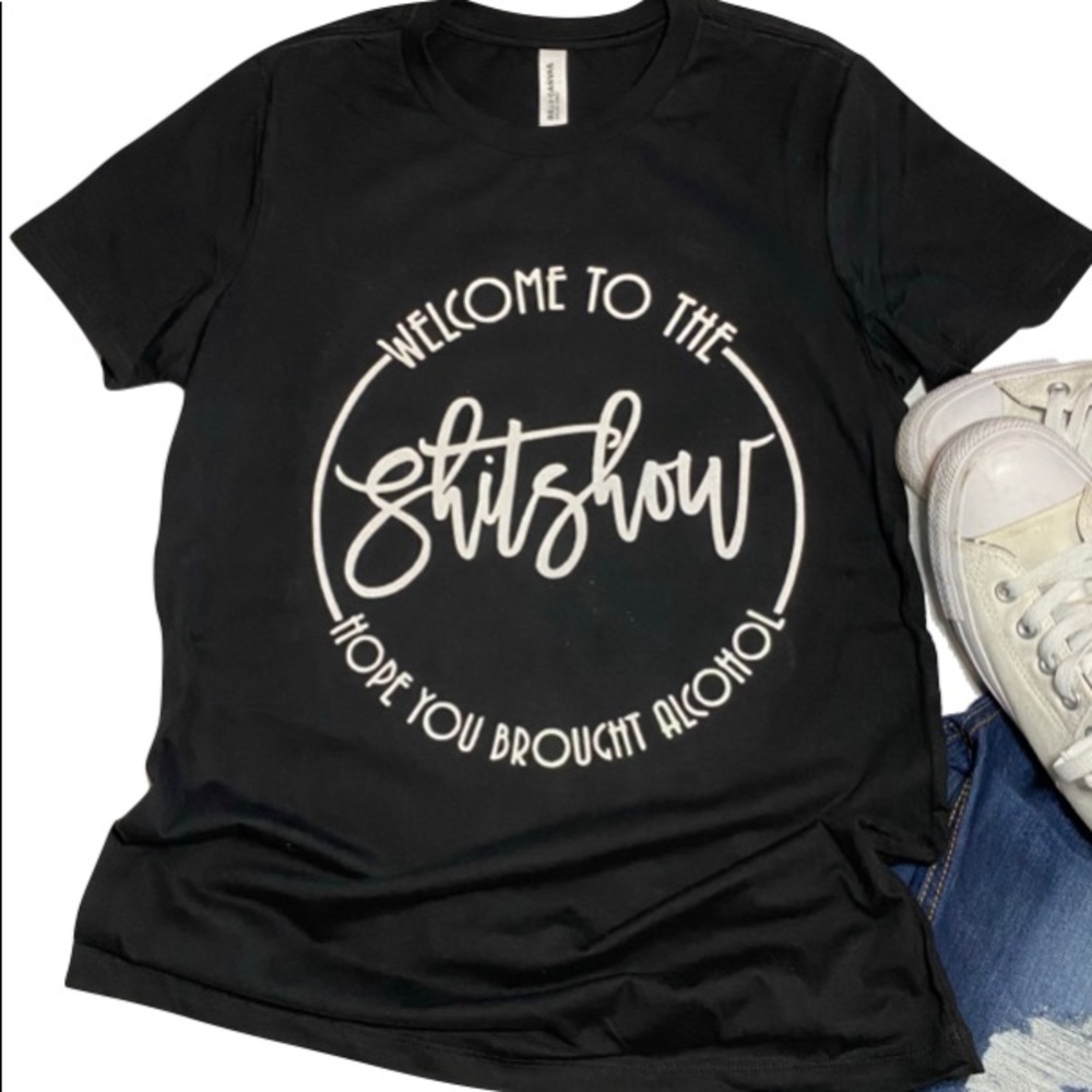 Women’s graphic Tee